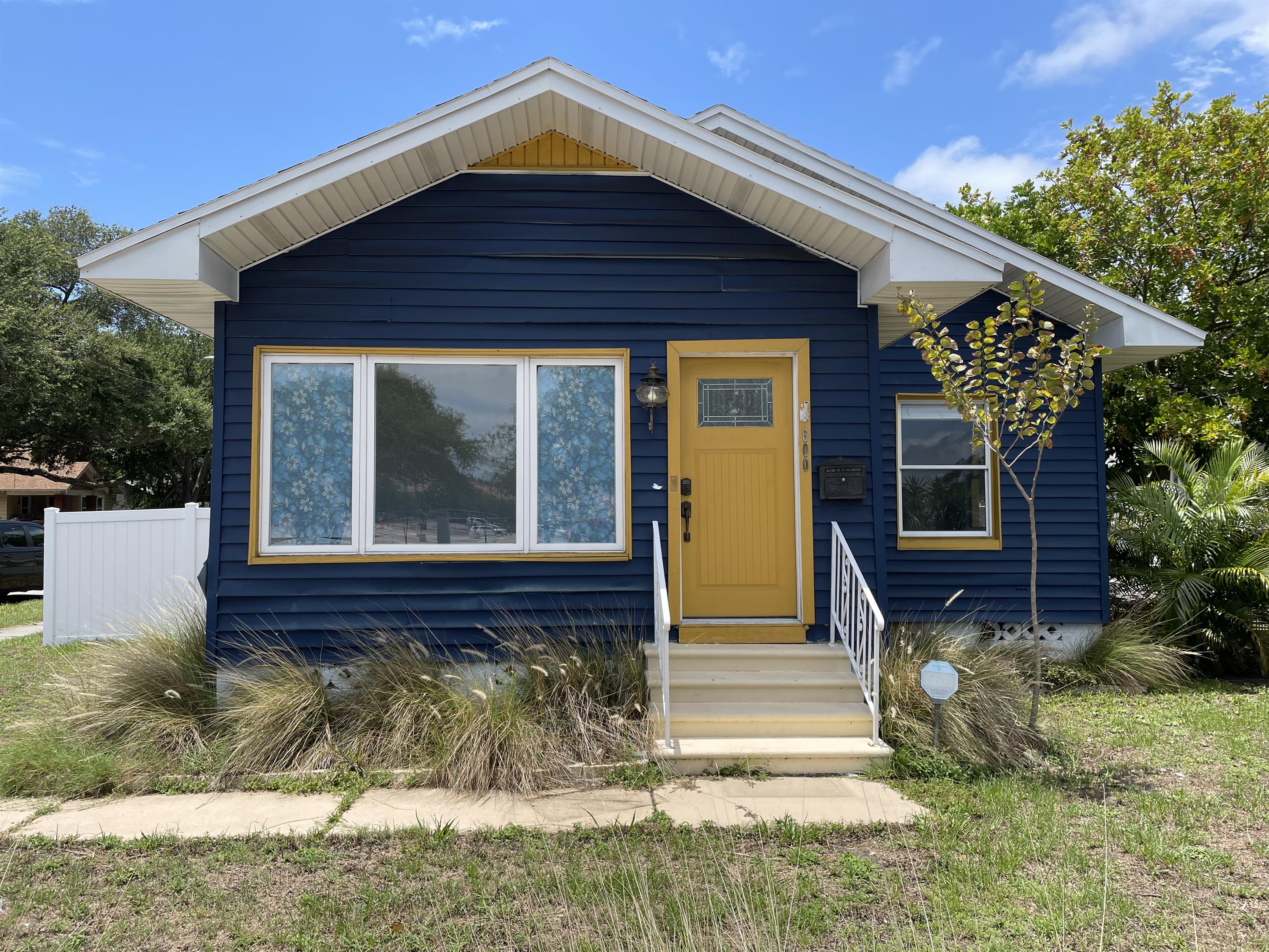 600 28th Street North